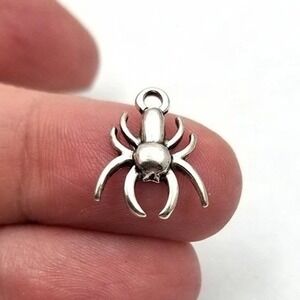 10pcs Spider Charms silvertone‎ metal animal halloween